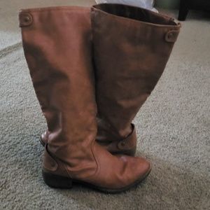 Size 8 women's boot